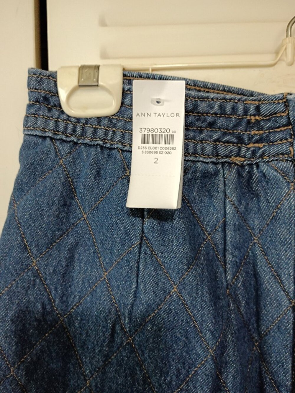 ANN TAYLOR Quilted Blue Denim Mini Skirt Gold Buttons 2 $89 - Picture 7 of 7